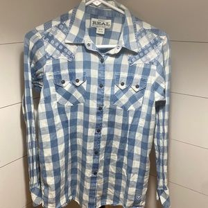 Real Ariat button up shirt.  Medium